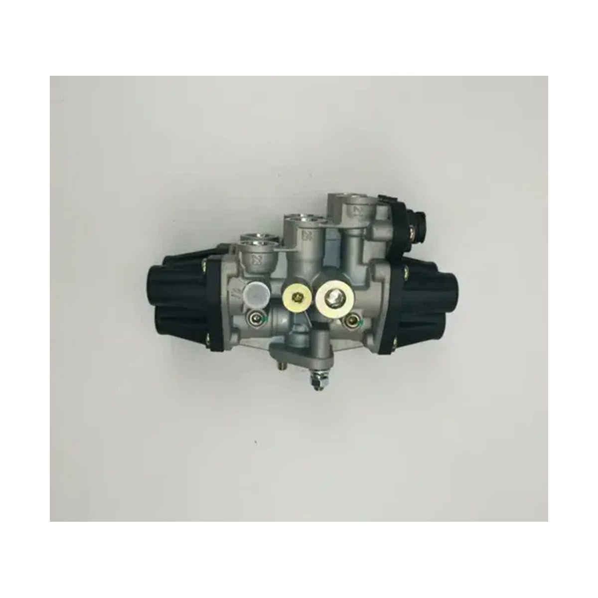 Four-Circuit Protection Valve, Mercedes-Benz